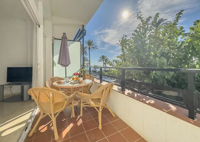 Skol 1a- 2 Bedrooms Sea Views Apartmán