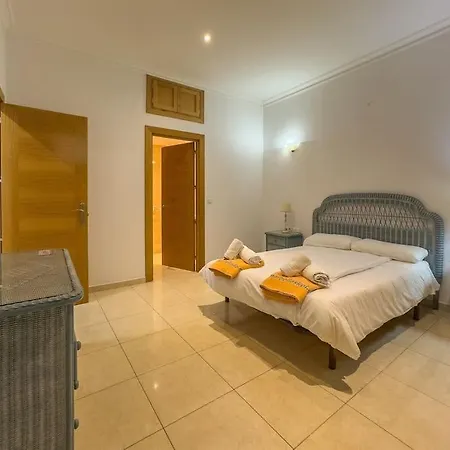 Apartment Skol 1a- 2 Bedrooms Sea Views Marbella