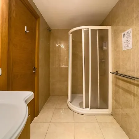 Апартаменти Skol 1a- 2 Bedrooms Sea Views