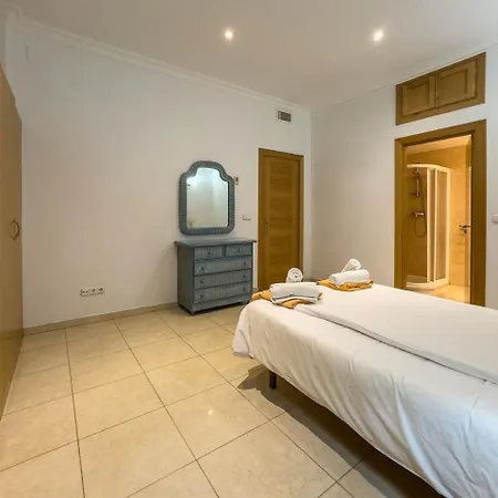 Skol 1a- 2 Bedrooms Sea Views Apartament