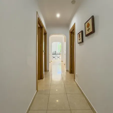 Skol 1a- 2 Bedrooms Sea Views Марбелья