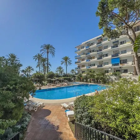 Апартаменти Skol 1a- 2 Bedrooms Sea Views