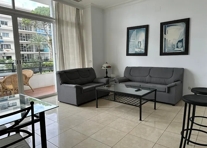 Skol 1a- 2 Bedrooms Sea Views Apartman *