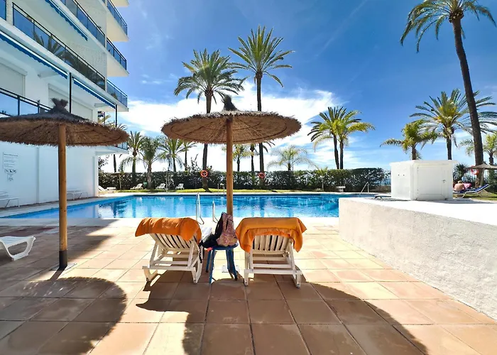 Apartman Skol 1a- 2 Bedrooms Sea Views *