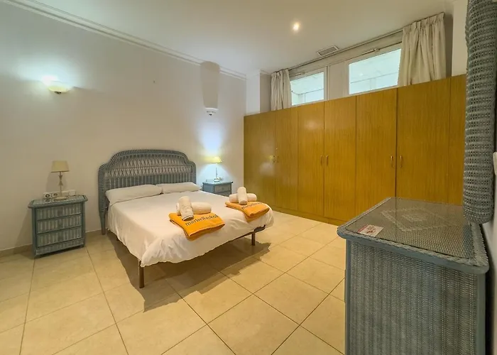 Skol 1a- 2 Bedrooms Sea Views Daire Marbella